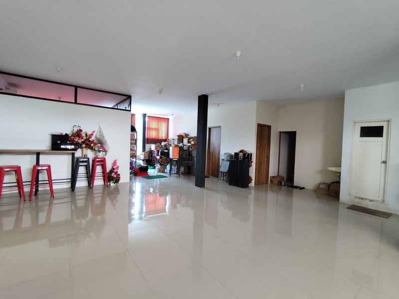 Disewakan Ruko 2 Lantai, Area Kampus Tambak Bayan, Dekat Kampus Atmajaya, Caturtunggal, Depok, Sleman