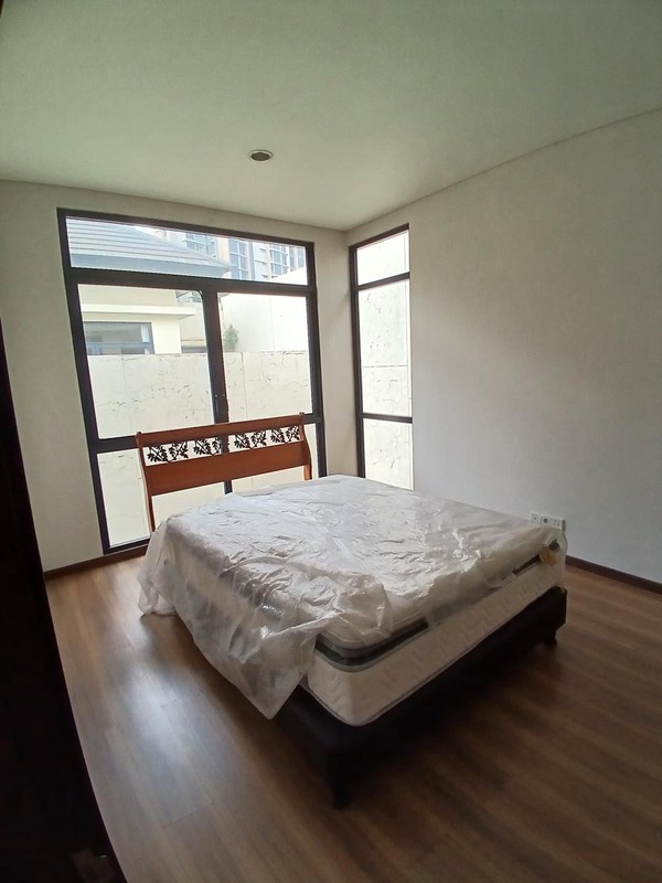 Rent. Rumah mewah Navapark Lancewood, BSD