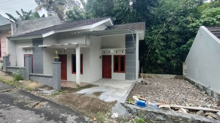 Rumah Tinggal Siap Huni Lokasi Strategis di Bangunjiwo Kasihan Bantul 