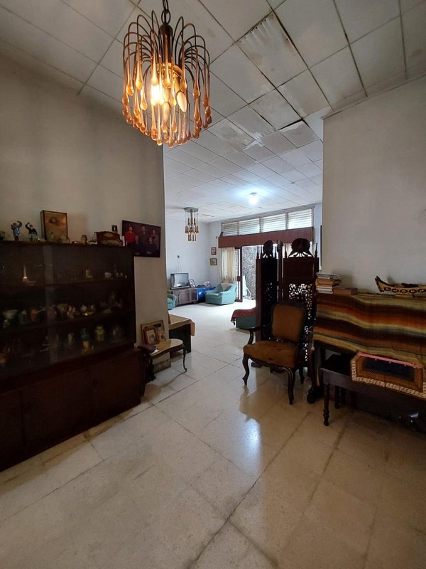 Dijual Rumah Lokasi Sangat Strategis Di Jl. Kramat Pela Raya, Kebayoran Baru, Jakarta Selatan