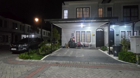 Dijual Rumah Mansion Nine Lakarsantri Wiyung Surabaya  Bonus FULL FURNISHED dekat Wisata Bukit Mas, Greenlake Citraland , Pakuwon Mall