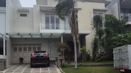 Dijual Rumah 2 lantai di Villa Bukit Regency Surabaya