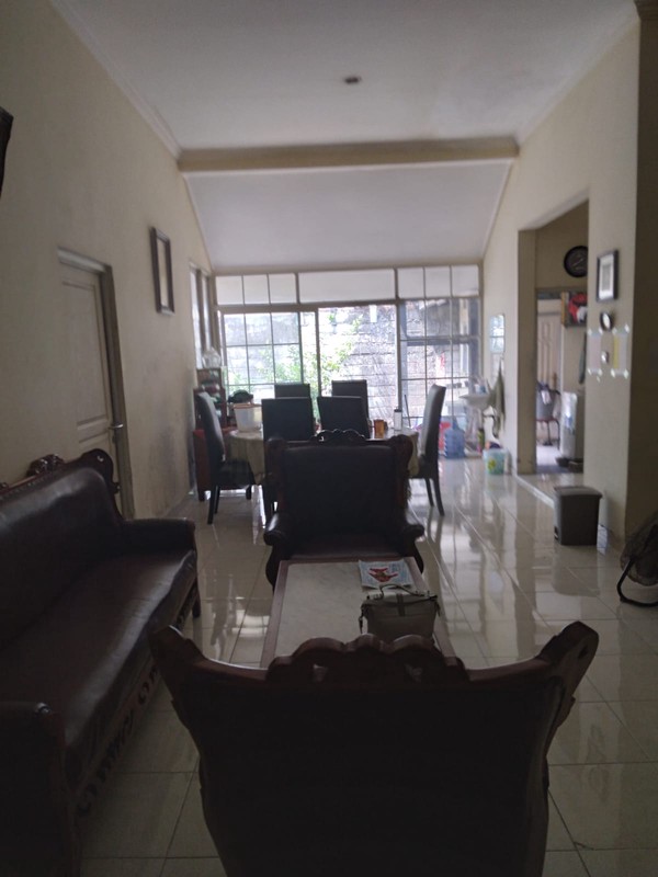 Rumah Tinggal Nyaman & Strategis di dalam Perum Ambarukmo Permai - Depok Sleman