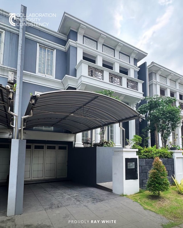 Dijual Rumah Citraland Raffles Garden Full Furnish Surabaya Barat 