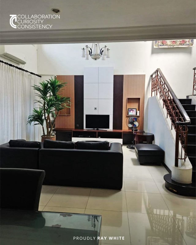 Dijual Rumah Citraland Raffles Garden Full Furnish Surabaya Barat 