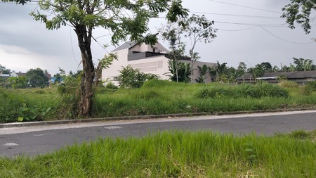 Tanah Luas 1466 Meter Persegi Lokasi Dekat Kampus UII Ngaglik Sleman 