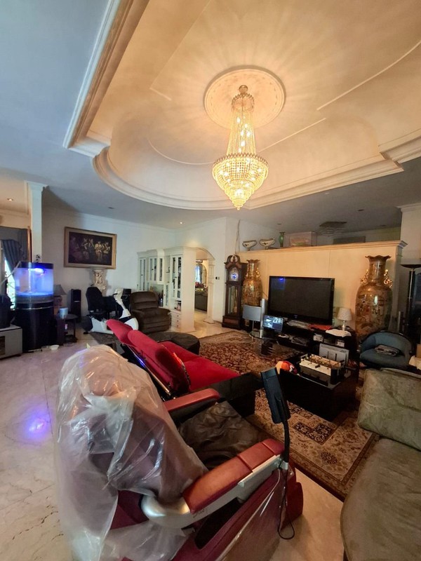 Rumah Lama Lokasi Strategis Area Brawijaya Kebayoran Baru