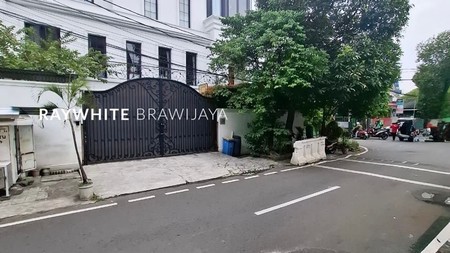 Senopati Area Modern Claasic Home