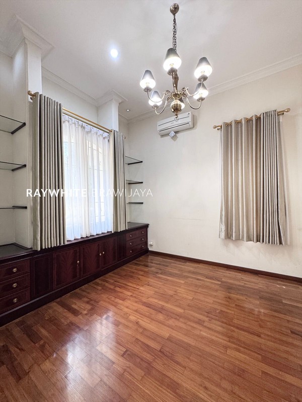 Rumah Siap Huni Area Brawijaya Kebayoran Baru