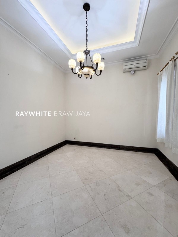 Rumah Siap Huni Area Brawijaya Kebayoran Baru