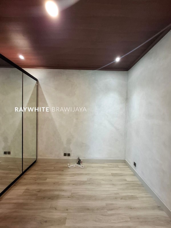 Brand New House Modern Area Pondok Indah