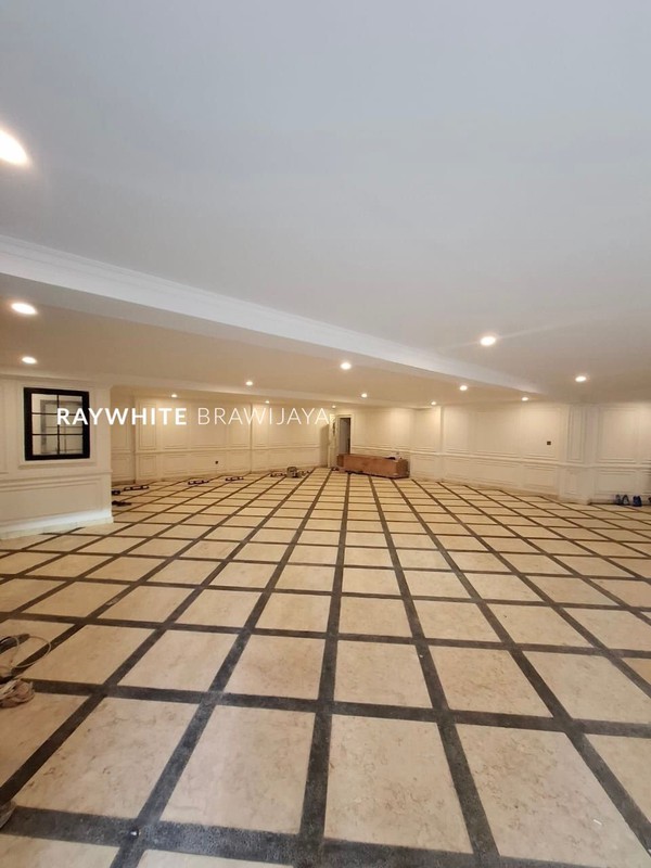 Brand New House American Classic Pondok Indah