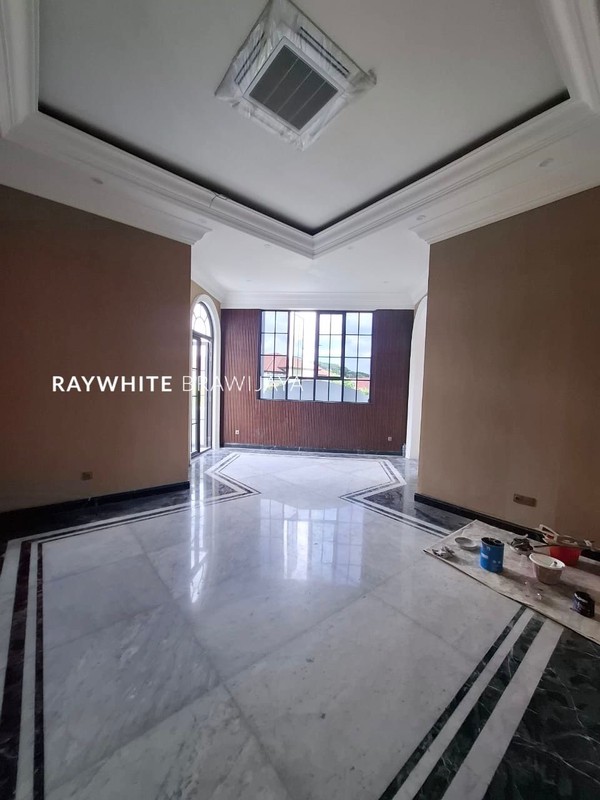 Brand New House American Classic Pondok Indah