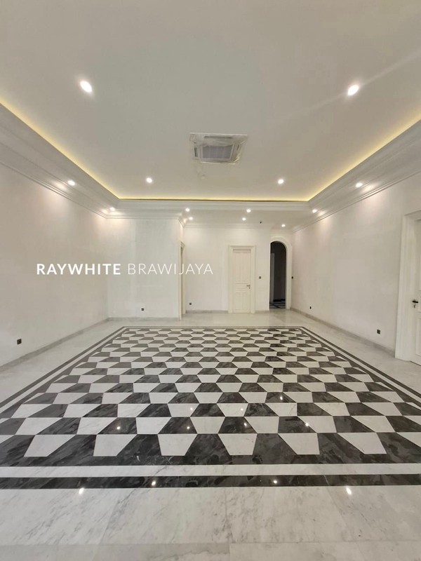 Brand New House American Classic Pondok Indah