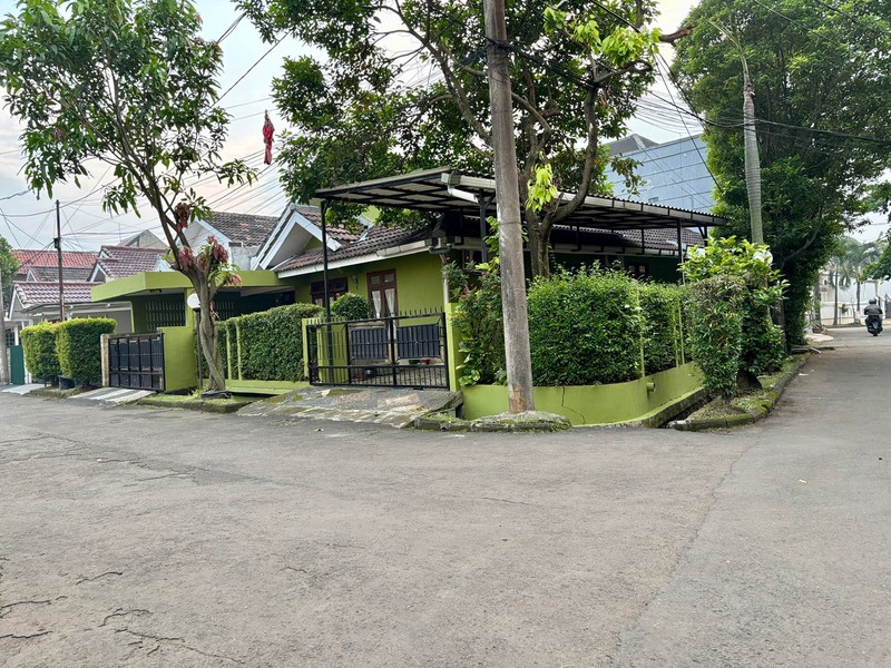 Rumah Bagus Di Kuricang Bintaro Jaya Sektor 3 Kota Tangerang Selatan