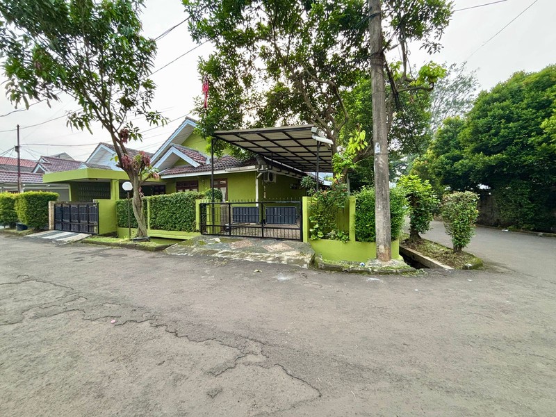 Rumah Bagus Di Kuricang Bintaro Jaya Sektor 3 Kota Tangerang Selatan