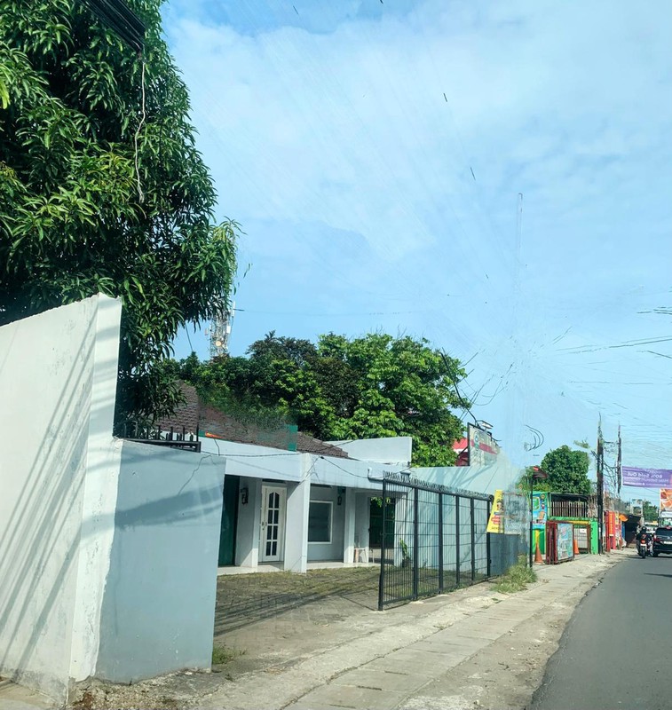 Ruang Usaha Siap Pakai Di Jl WR Supratman Pondok Ranji Tangerang Selatan