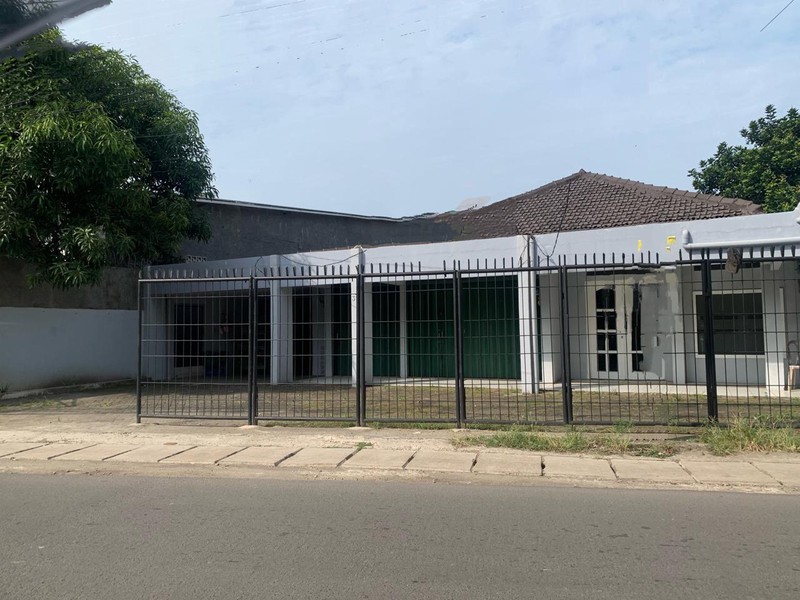 Ruang Usaha Siap Pakai Di Jl WR Supratman Pondok Ranji Tangerang Selatan