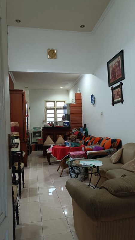 Rumah Minimalis di Legenda Wisata Cibubur