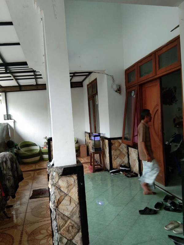 Dijual cepat rumah BU di Perum Puri Teratai Dekat Transmart