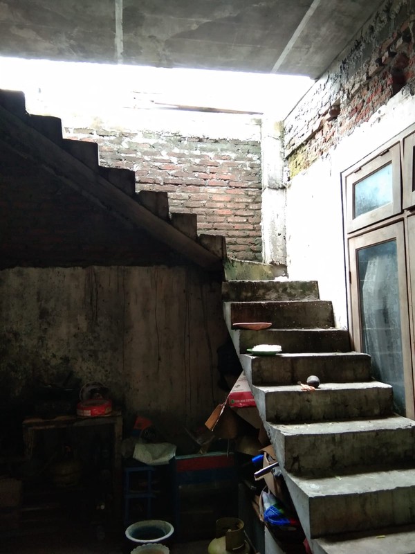 Dijual cepat rumah BU di Perum Puri Teratai Dekat Transmart