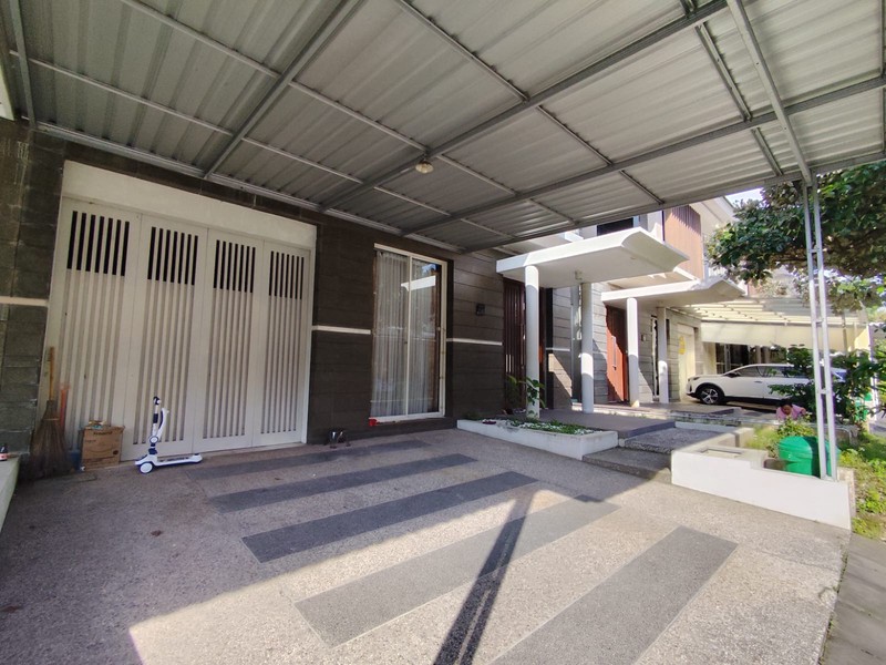 Dijual Rumah Mewah 2 Lantai (Semi Furnish) Perum Citra Sun Garden Purwomartani, Kalasan, Sleman