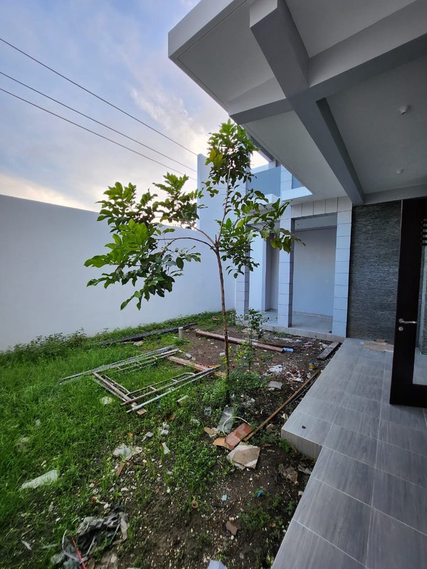 Dijual Rumah Siap Huni Royal Residence Wiyung - Cluster Depan