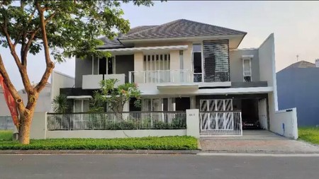 Murah Dijual Rumah Mewah Royal Residence  Wiyung - Hadap jalan Raya Utama