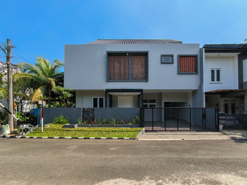 Rumah Bagus,dalam cluster di Bintaro Jaya 9