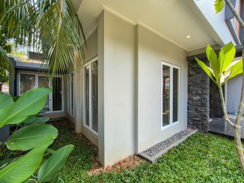 Rumah Bagus,dalam cluster di Bintaro Jaya 9