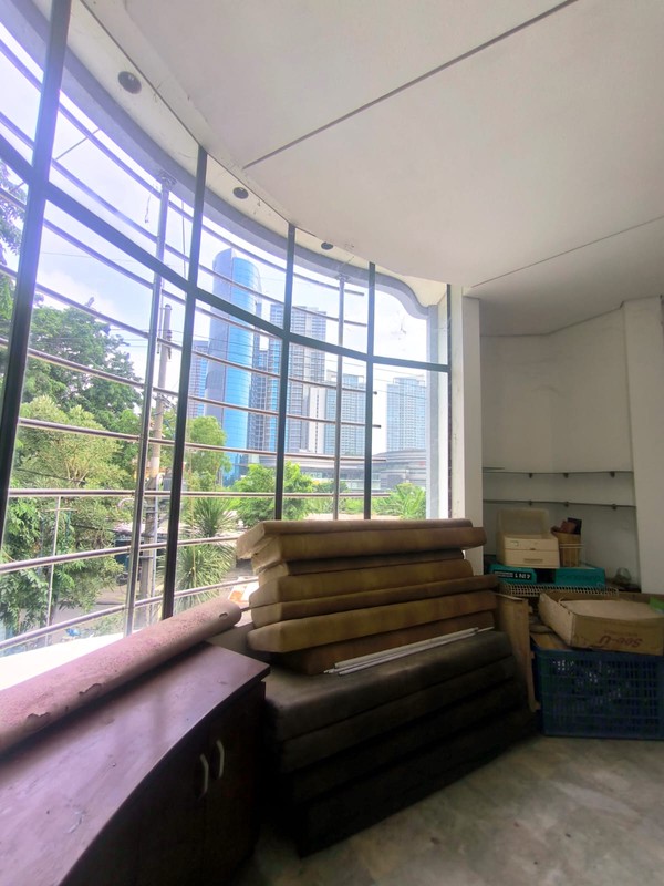 800 m2 Rumah Hook Raya Nol Jalan Bintang Diponggo Dekat Dekat Mayjend Sungkono, Hr Muhammad, Ciputra World Mall Cocok Untuk Kantor, Bank, Ruko, Rumah Makan, Cafe, Klinik Kecantikan