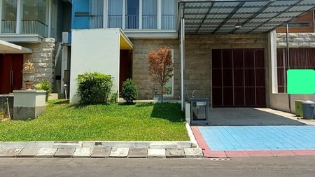 MURAH LUAS Dijual Rumah Raya Eastwood Citraland - Semi Furnished - Special Row Jalan Lebar 4 Mobil - Surat Shm