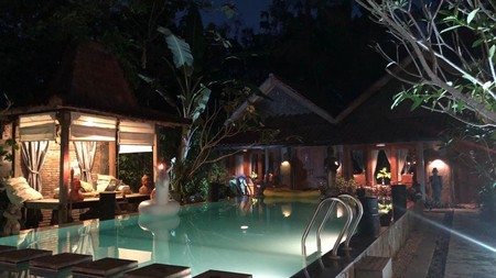 HOME STAY CANTIK DENGAN KONSEP TROPIS DI DAERAH KASIHAN, BANTUL