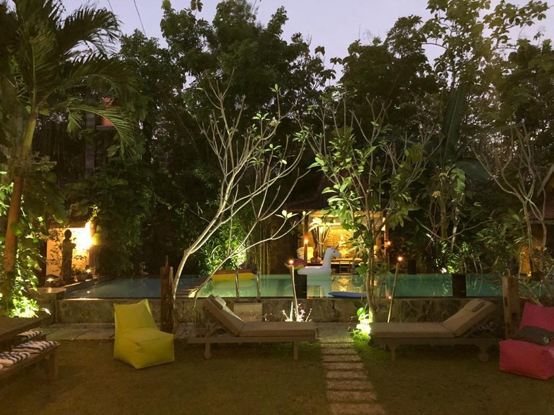 HOME STAY CANTIK DENGAN KONSEP TROPIS DI DAERAH KASIHAN, BANTUL