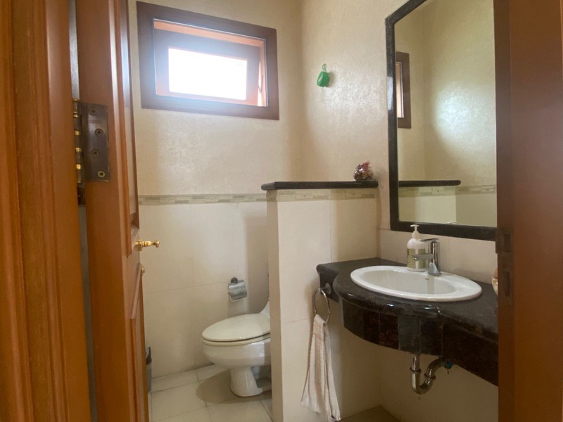 Dijual Harga Masuk Akal, Rumah di Taman Diponegoro Lippo Karawaci Tangerang