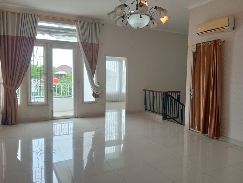 Rumah Mewah, Lux, Siap Huni, Strategis, Bisa KPR, Harga Nego