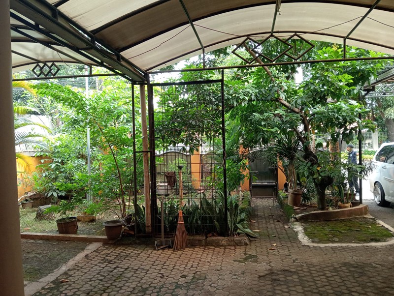 Rumah Pinggir Jalan, Strategis, Cocok Untuk Hunian dan Usaha, Bisa KPR, Harga Nego