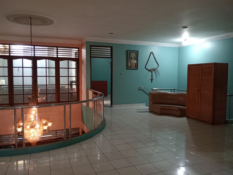 Rumah Pinggir Jalan, Strategis, Cocok Untuk Hunian dan Usaha, Bisa KPR, Harga Nego