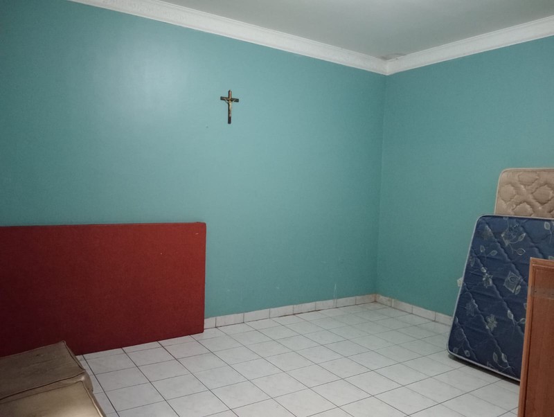 Rumah Pinggir Jalan, Strategis, Cocok Untuk Hunian dan Usaha, Bisa KPR, Harga Nego