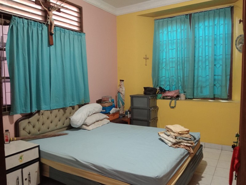 Rumah Pinggir Jalan, Strategis, Cocok Untuk Hunian dan Usaha, Bisa KPR, Harga Nego