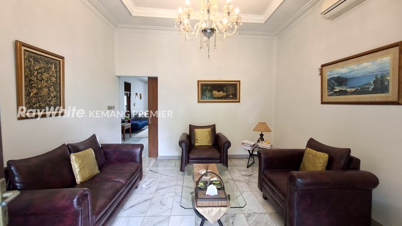 Rumah Asri di Area Jagakarsa, Jakarta Selatan