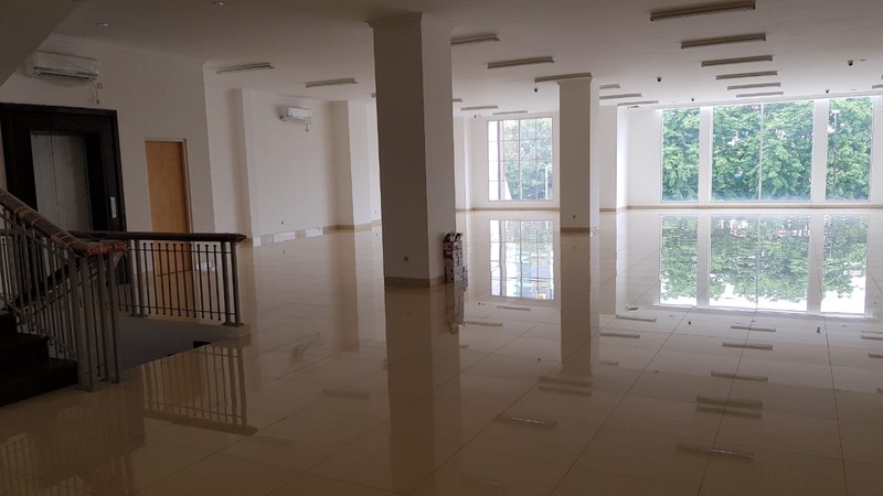 Jual gedung di jalan raya jemursari 