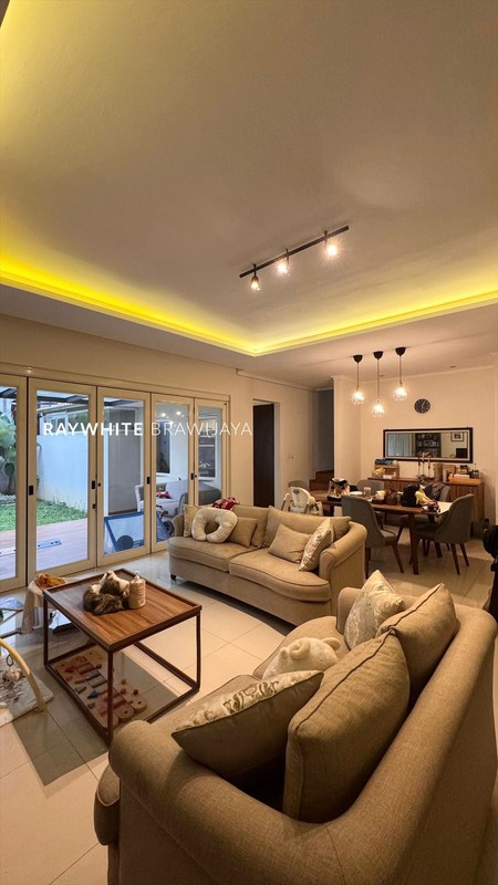 Rumah Dalam Kompleks Tenang Area Serenia Hills Lebak Bulus