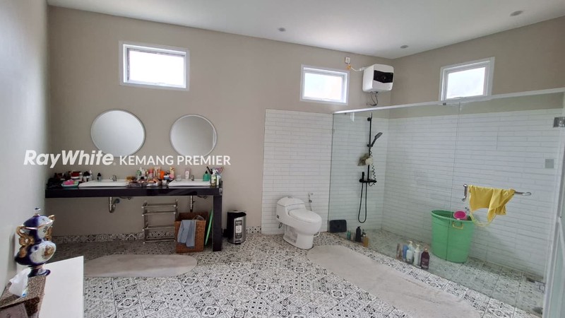 Rumah Hoek Baru Siap Huni (Tenang) Dalam Cluster di Taman Kenari Nusantara, Cibubur