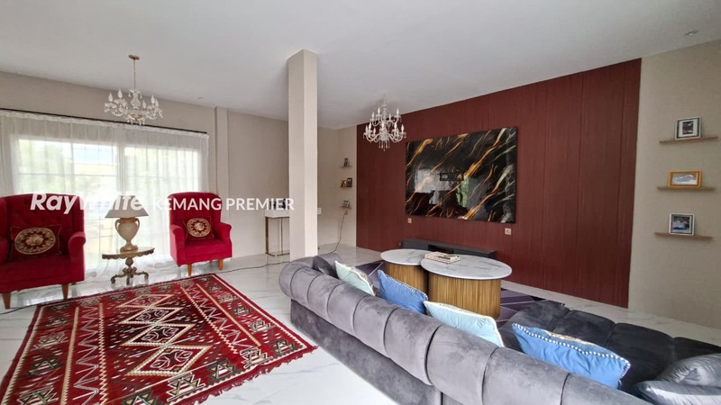 Rumah Hoek Baru Siap Huni (Tenang) Dalam Cluster di Taman Kenari Nusantara, Cibubur