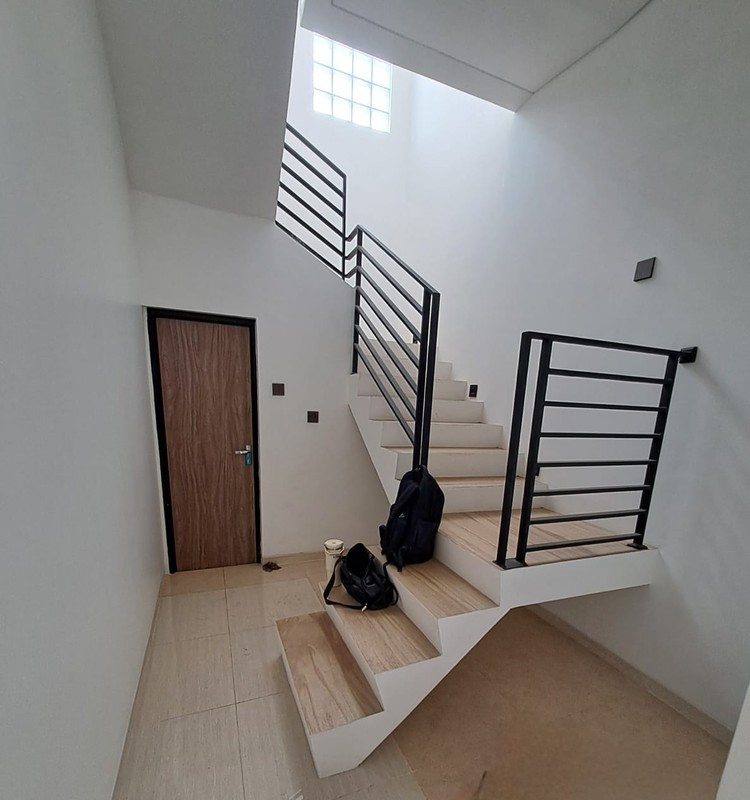 Rumah 2½ Lantai Siap Huni dengan Hunian Nyaman dan Asri @Pondok Aren, Tangerang Selatan