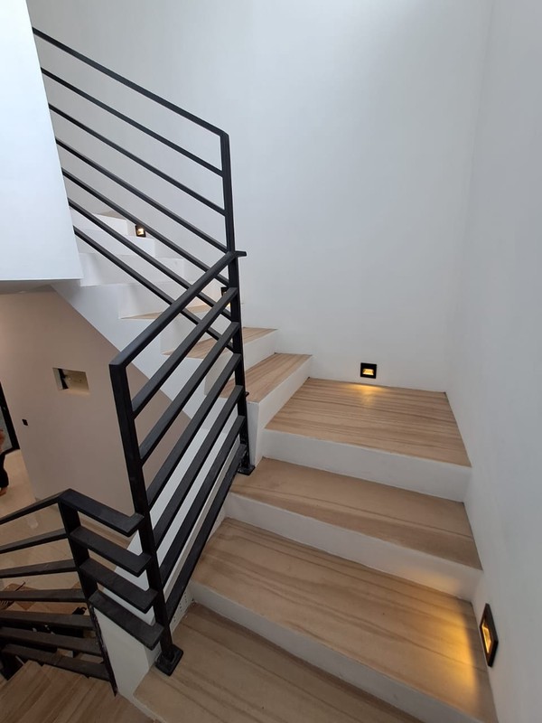 Rumah 2½ Lantai Siap Huni dengan Hunian Nyaman dan Asri @Pondok Aren, Tangerang Selatan