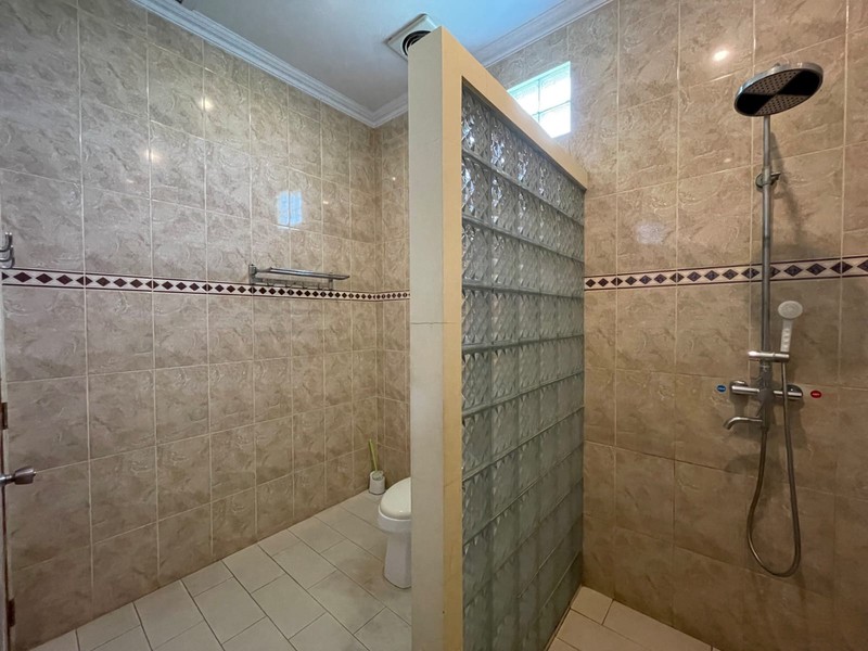 Kesempatan Investasi, Dijual Kompleks Villa Siap Huni di Sewon Bantul, Lengkap Dapur, Kolam Renang Pribadi dan Restoran.