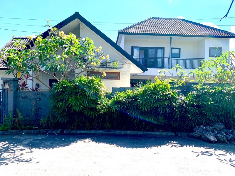 Rumah Bagus Di Balangan Pratama Residence, Jl Boulevard Hijau Jimbaran Bali