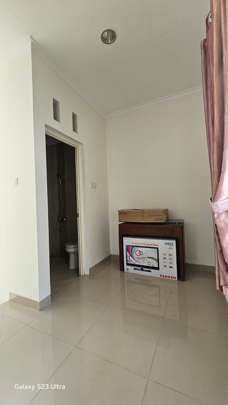 Rumah Bagus Di Urbana Place Ciputat Tangerang Selatan
